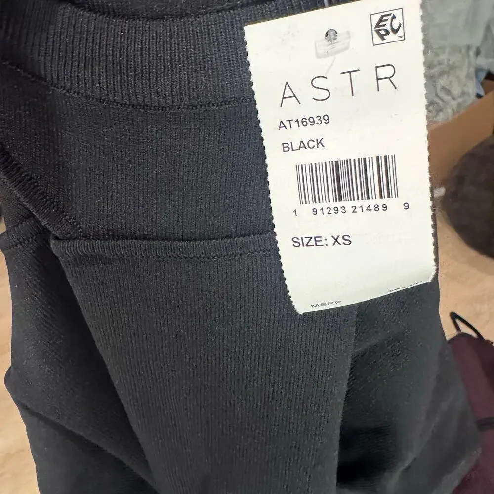 ASTR the Label Shoulder Cutout Sweater Knitted Long Sleeves Black Size XS NWT